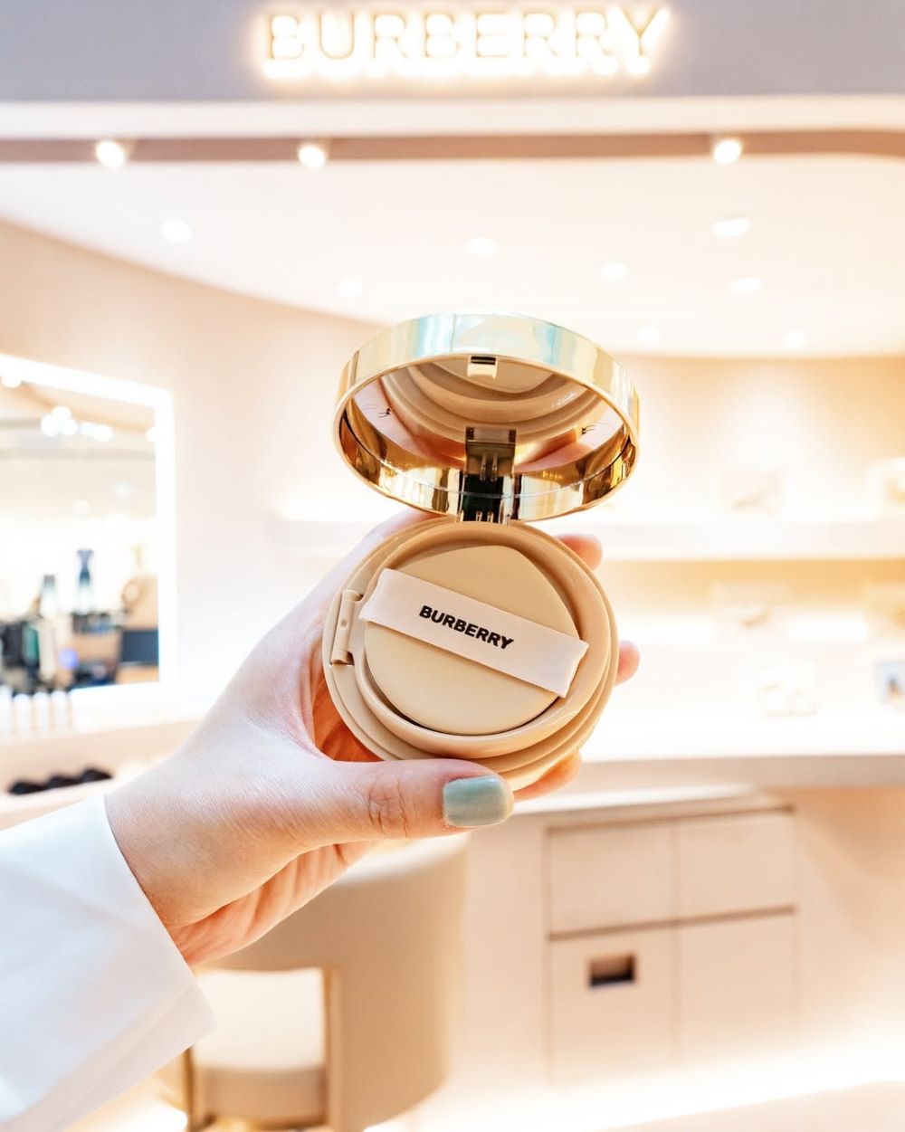 Burberry Beyond Wear Perfecting Matte Cushion SPF 15 14g #30 Light Warm, Burberry , รีวิว BURBERRY Beyond Wear Perfecting Matte Cushion, BURBERRY คุชชั่น Beyond Wear Perfecting Matte 