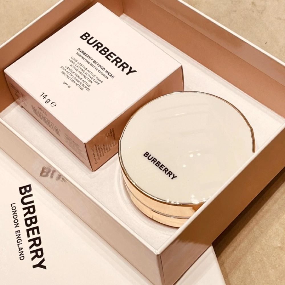 Burberry Beyond Wear Perfecting Matte Cushion SPF 15 14g #30 Light Warm, Burberry , รีวิว BURBERRY Beyond Wear Perfecting Matte Cushion, BURBERRY คุชชั่น Beyond Wear Perfecting Matte 